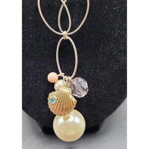 Vintage Avon NRT Marked Shell and Beaded Silver-tone Necklace Beachy!